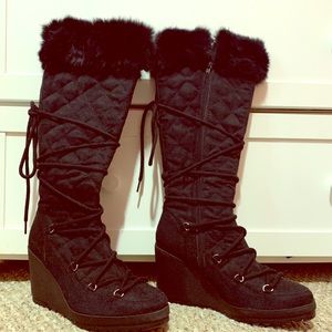 Black lace up fur wedge boots